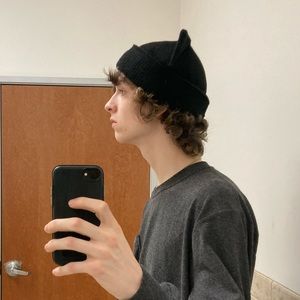 Meet your Posher, Casey